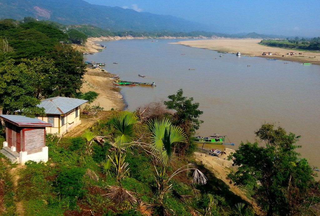 Looking north, up river, on Chindwin from Kalewa