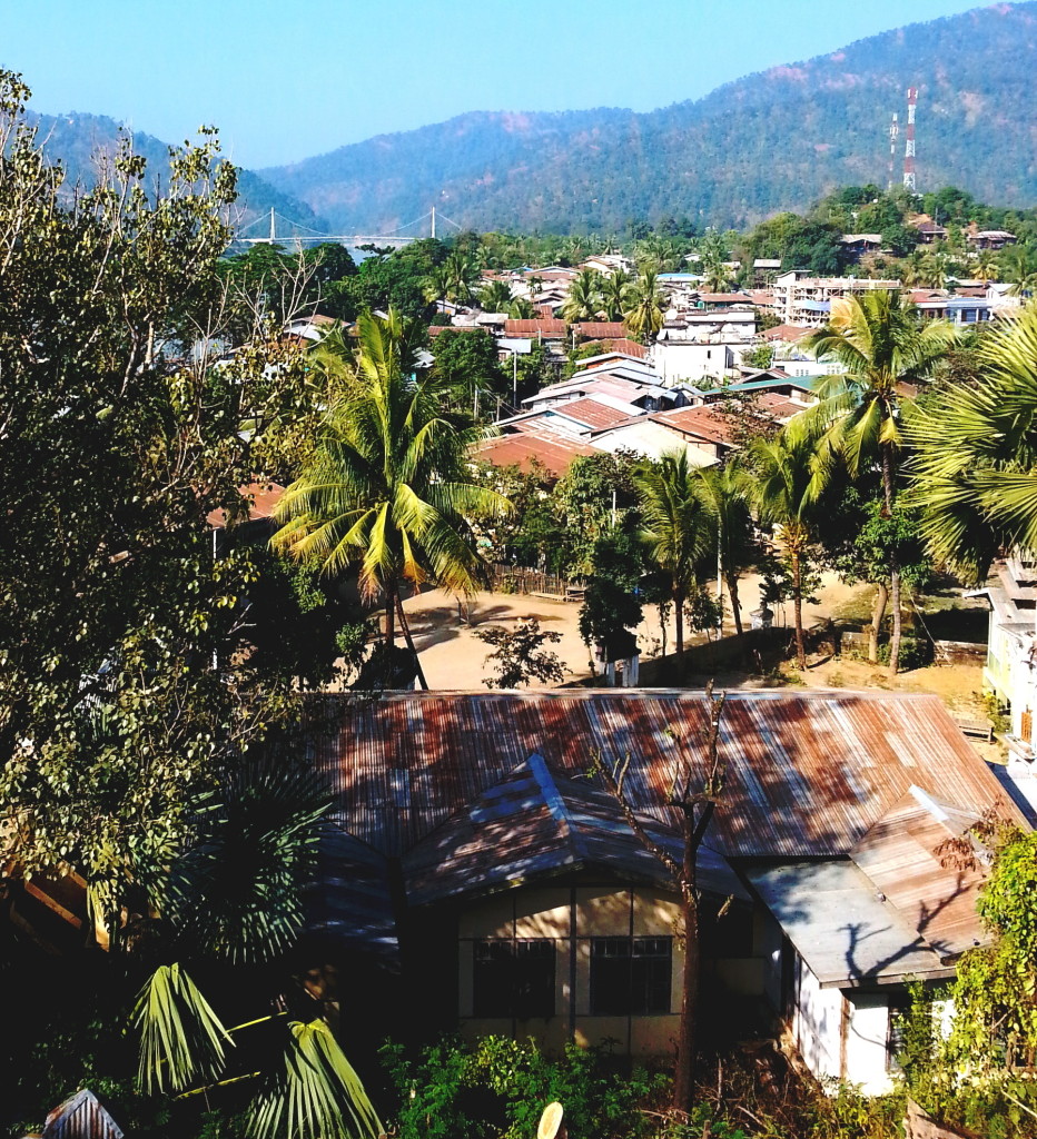 Looking west to Chin Mountains and route to Kalaymo on right. Bridge across Myittha leads south to Monywa